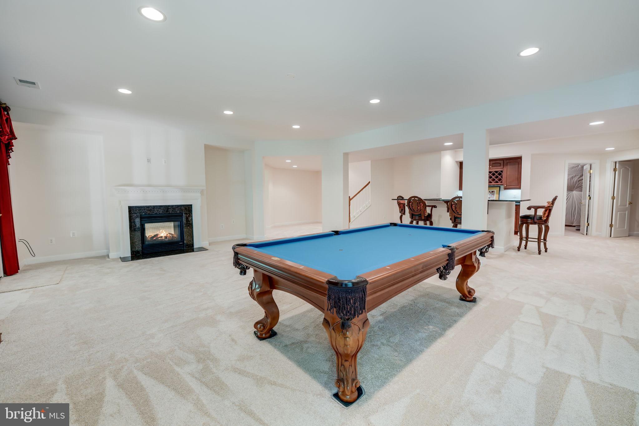 RIVER FALLS - Residential