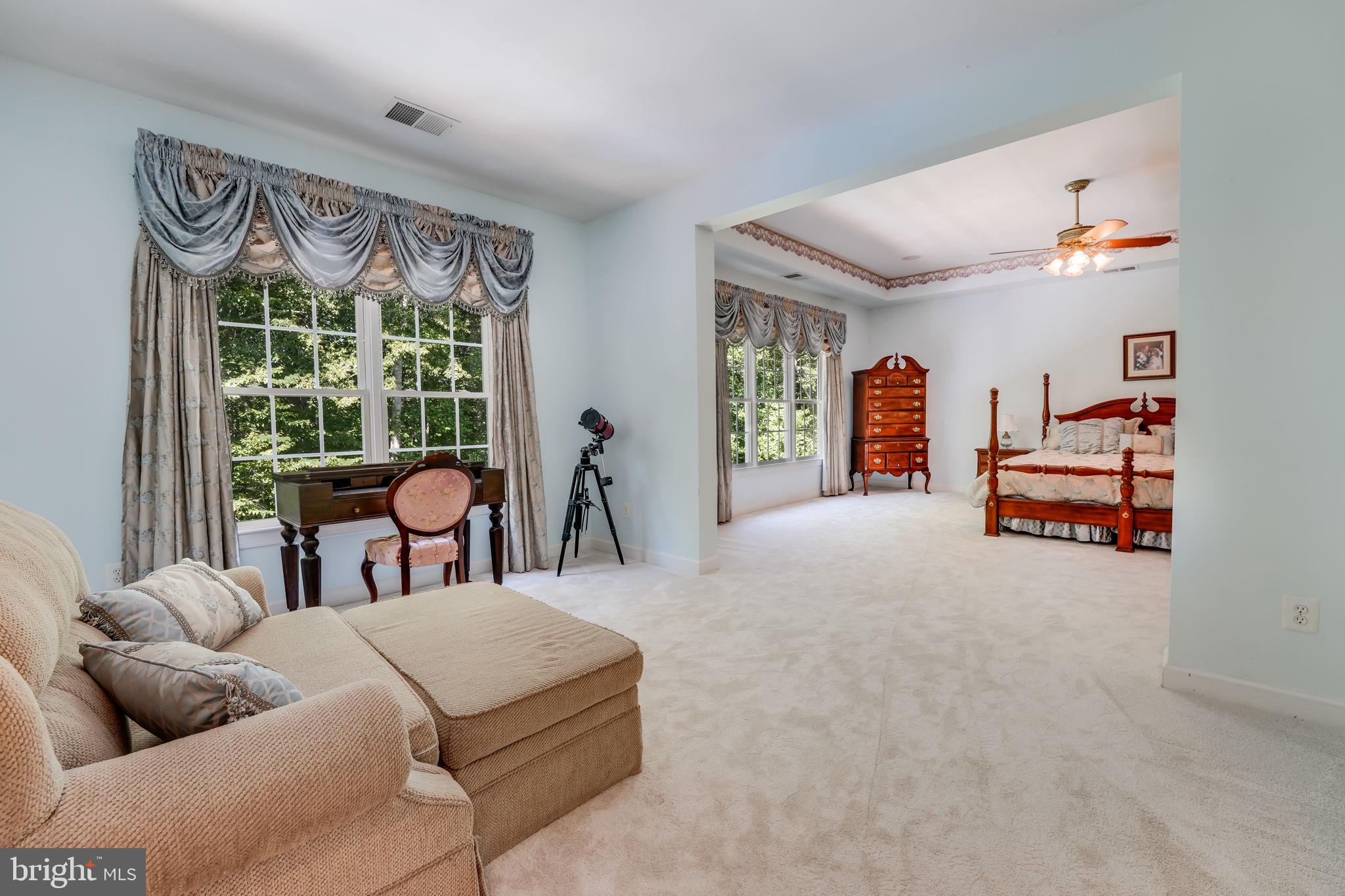 RIVER FALLS - Residential