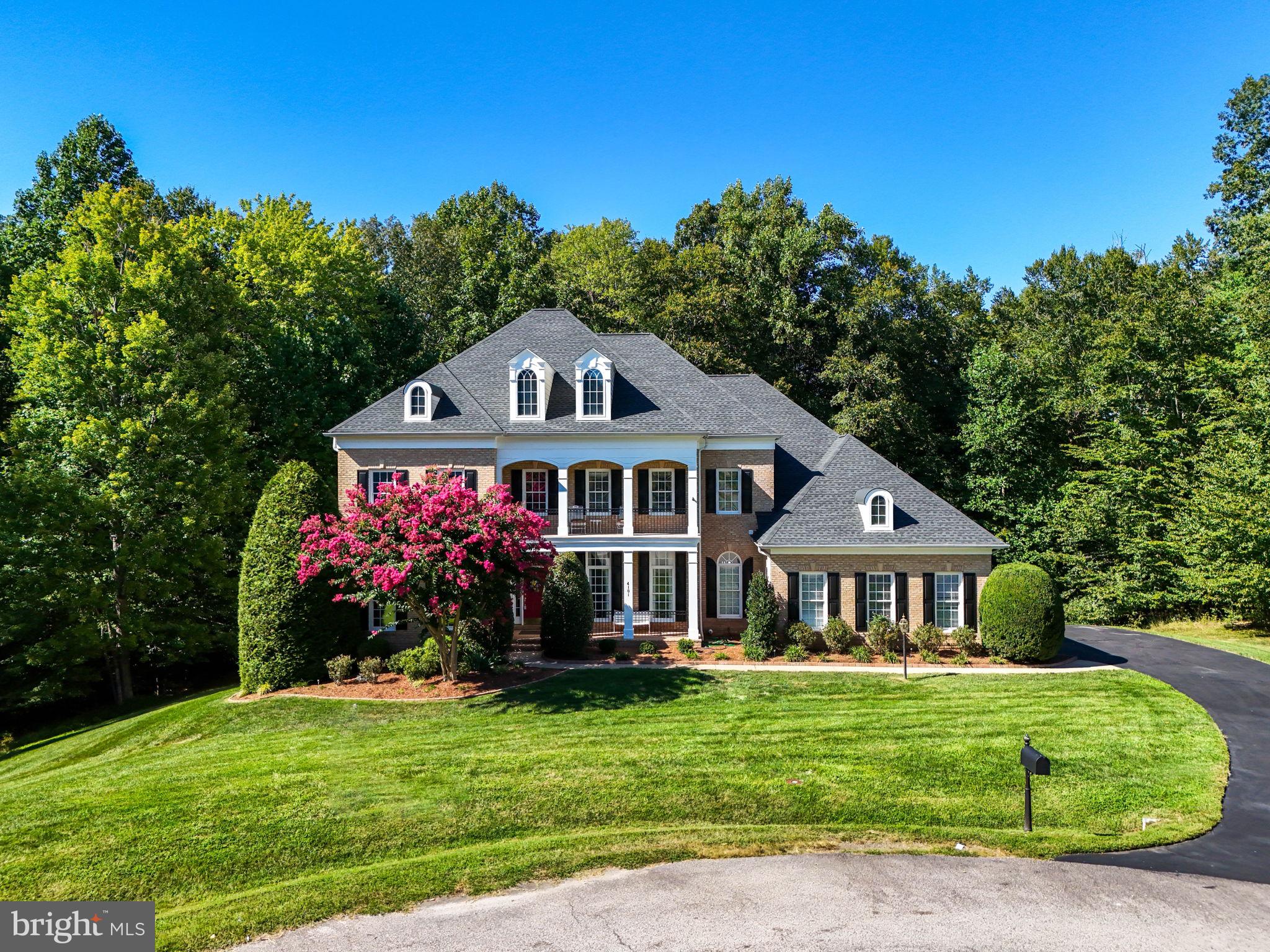 RIVER FALLS - Residential