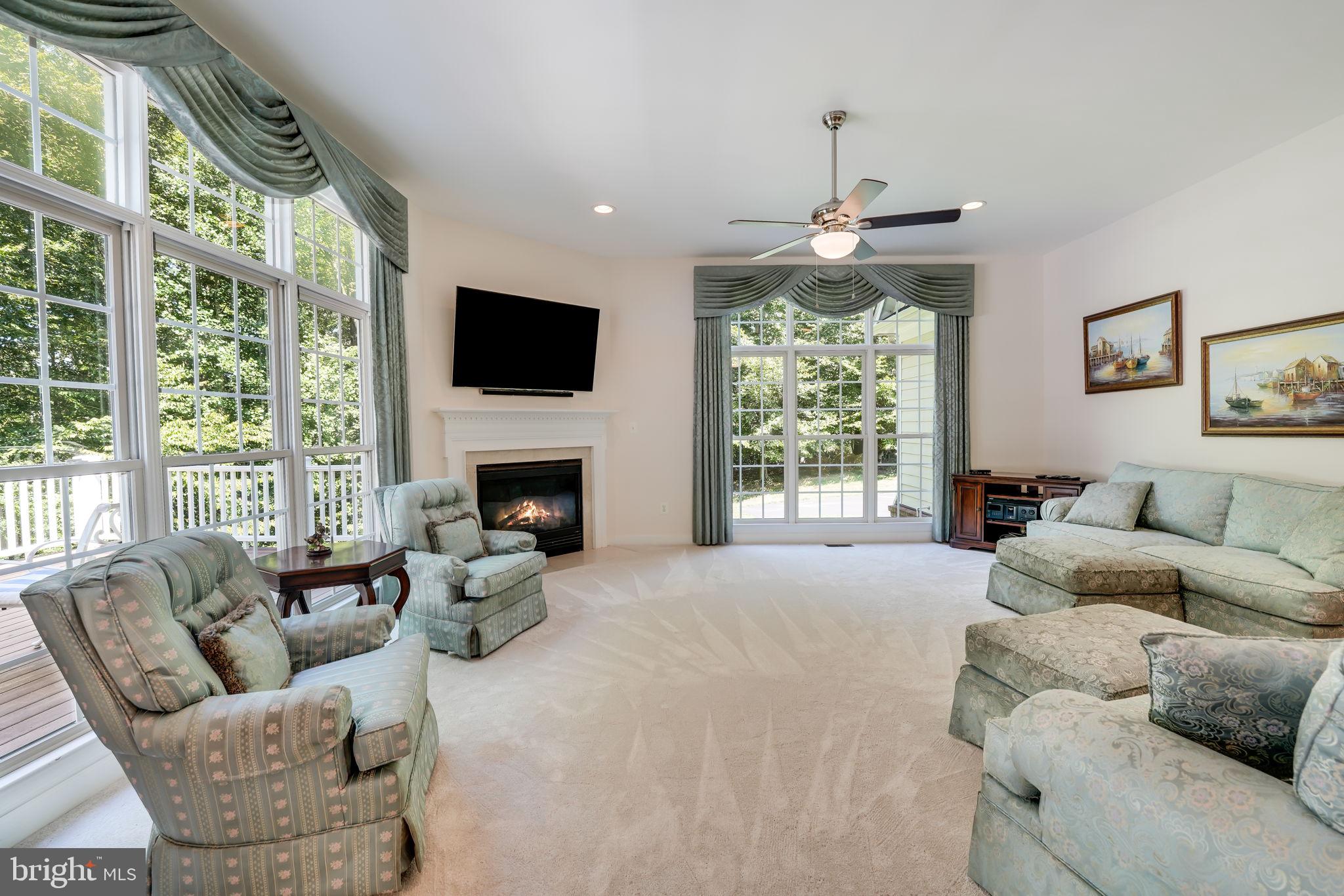 RIVER FALLS - Residential