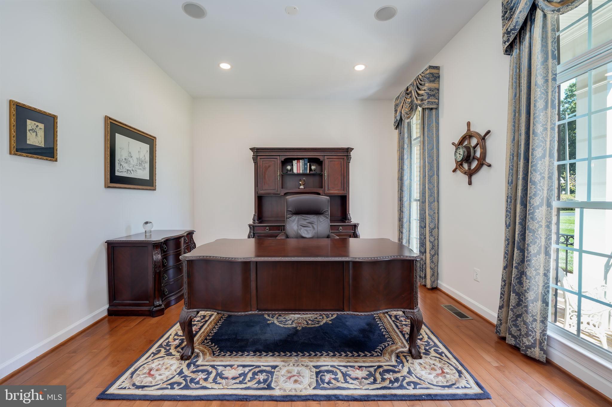 RIVER FALLS - Residential