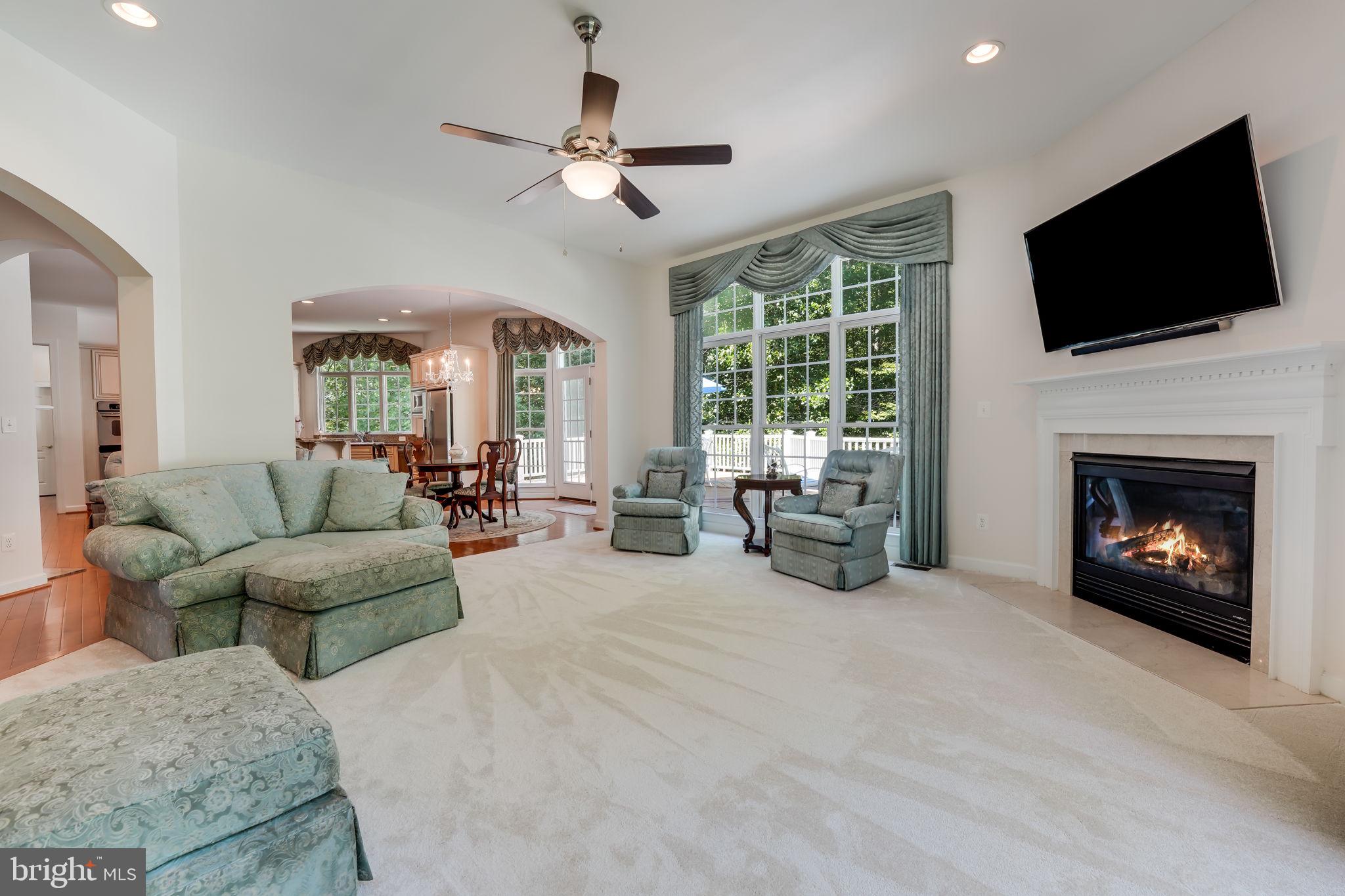 RIVER FALLS - Residential