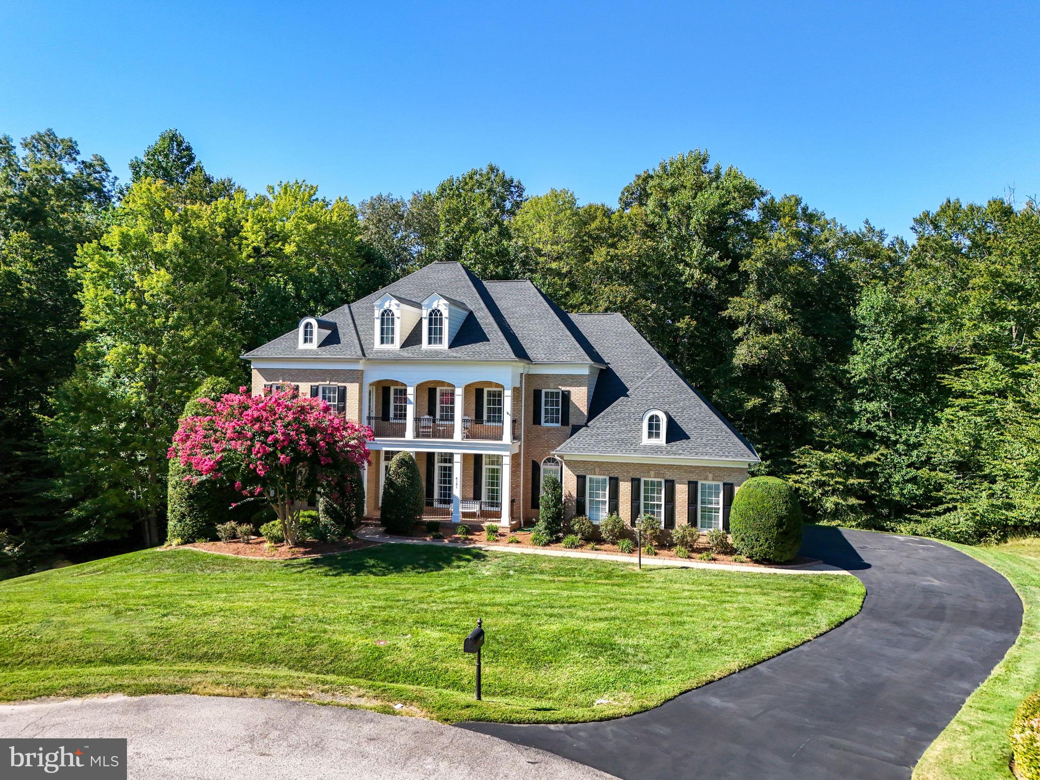 RIVER FALLS - Residential