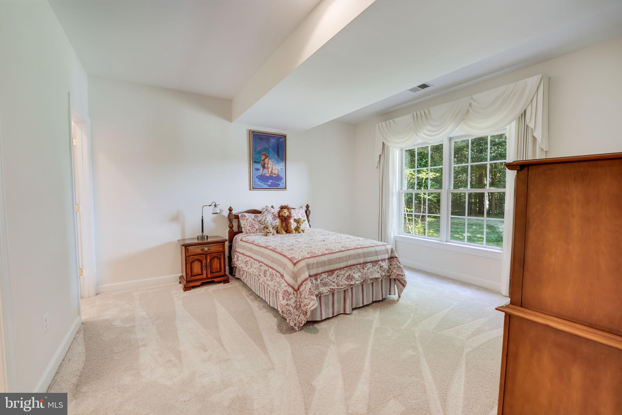 RIVER FALLS - Residential