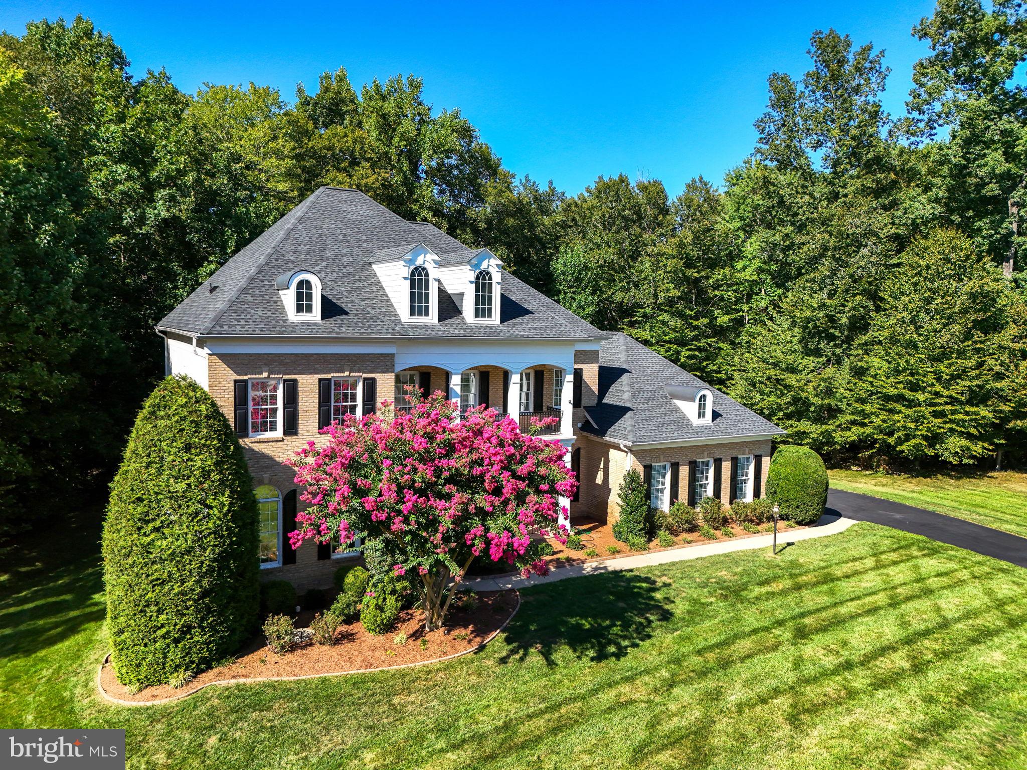 RIVER FALLS - Residential