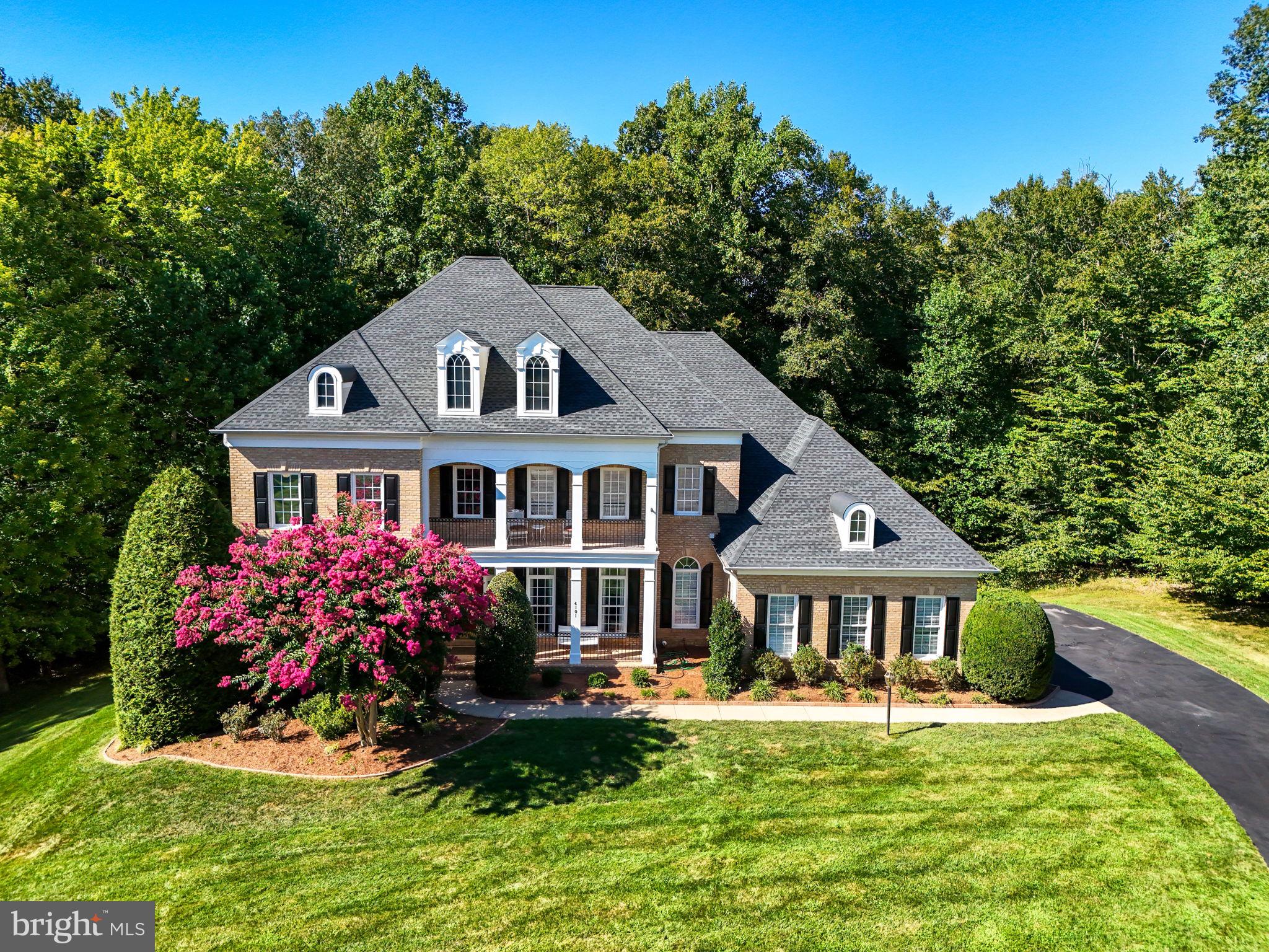 RIVER FALLS - Residential