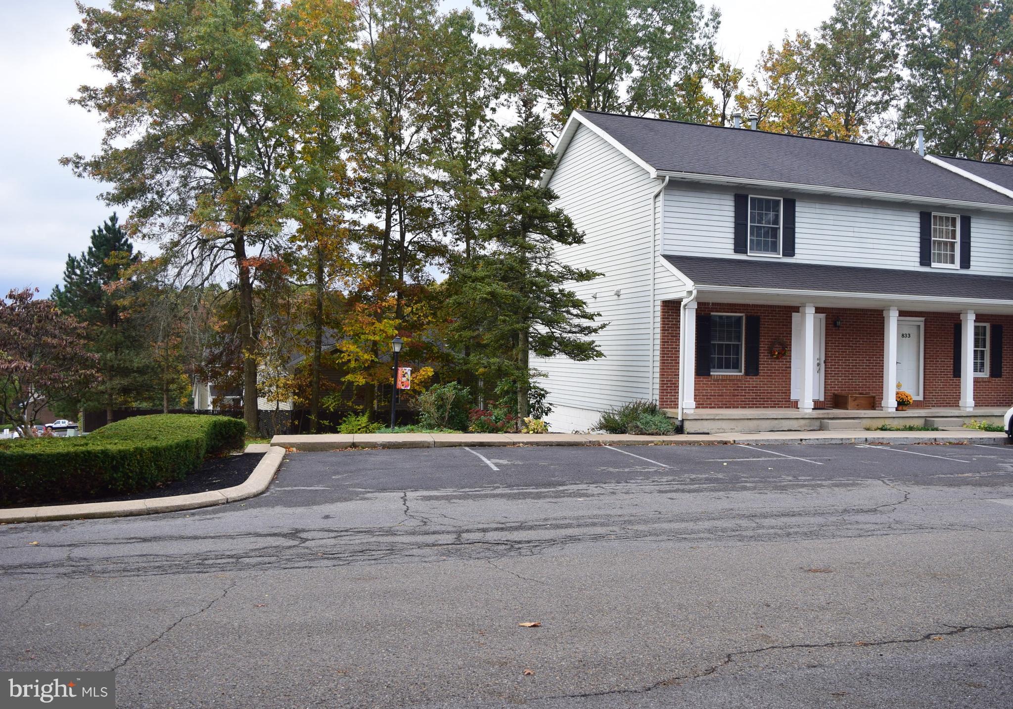PENFIELD TOWNHOMES - Residential
