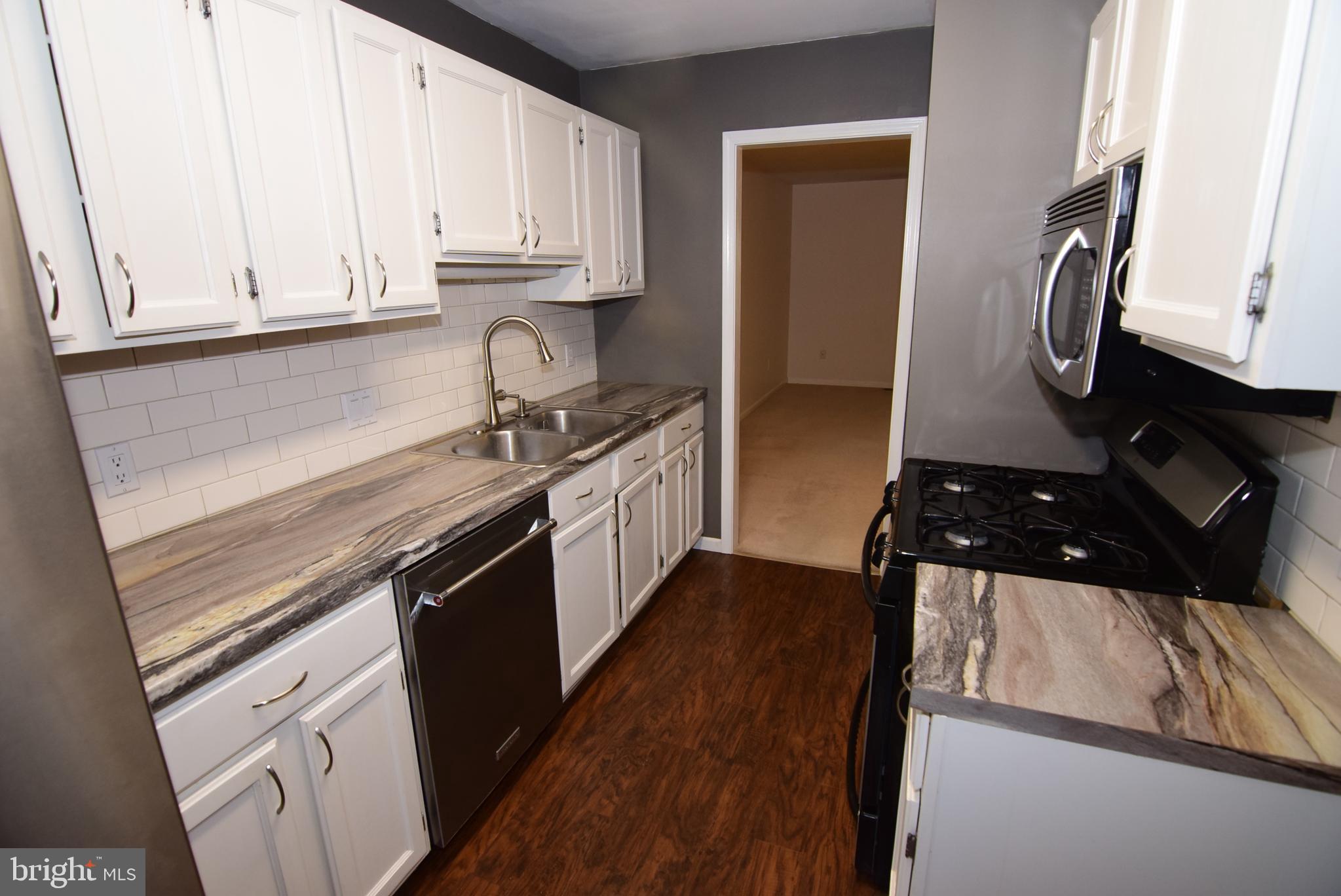 PENFIELD TOWNHOMES - Residential