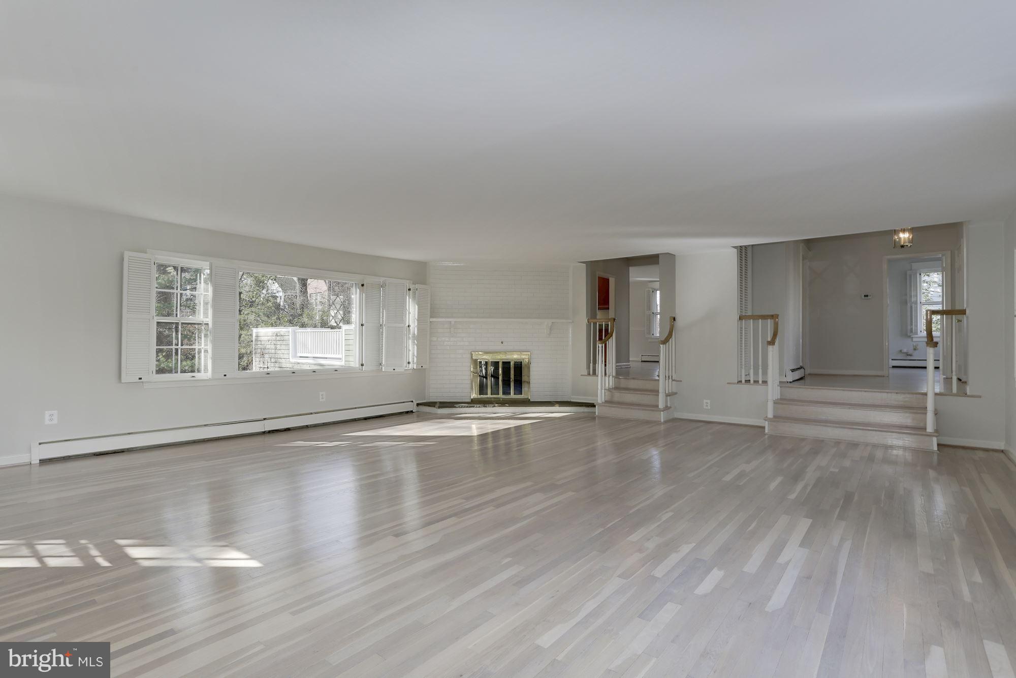 AMERICAN UNIVERSITY PARK - Residential