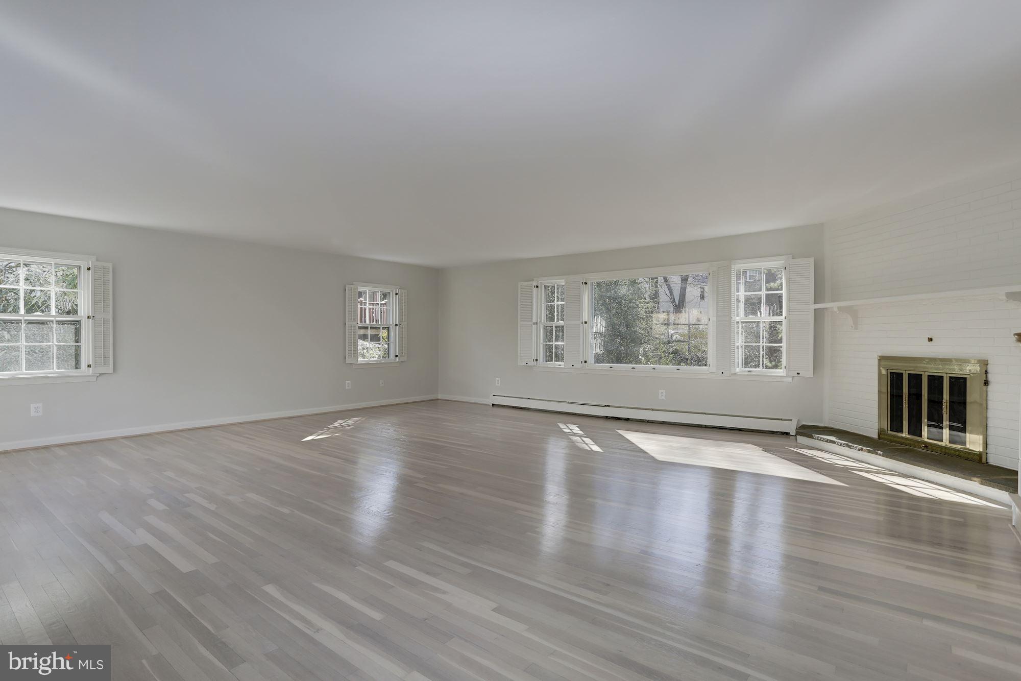 AMERICAN UNIVERSITY PARK - Residential