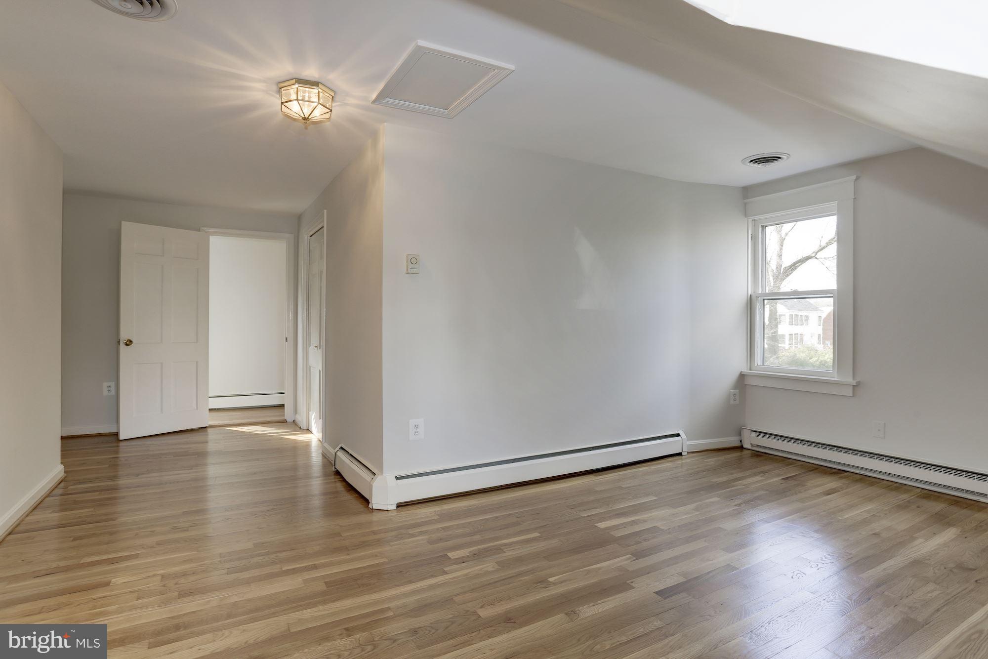 AMERICAN UNIVERSITY PARK - Residential