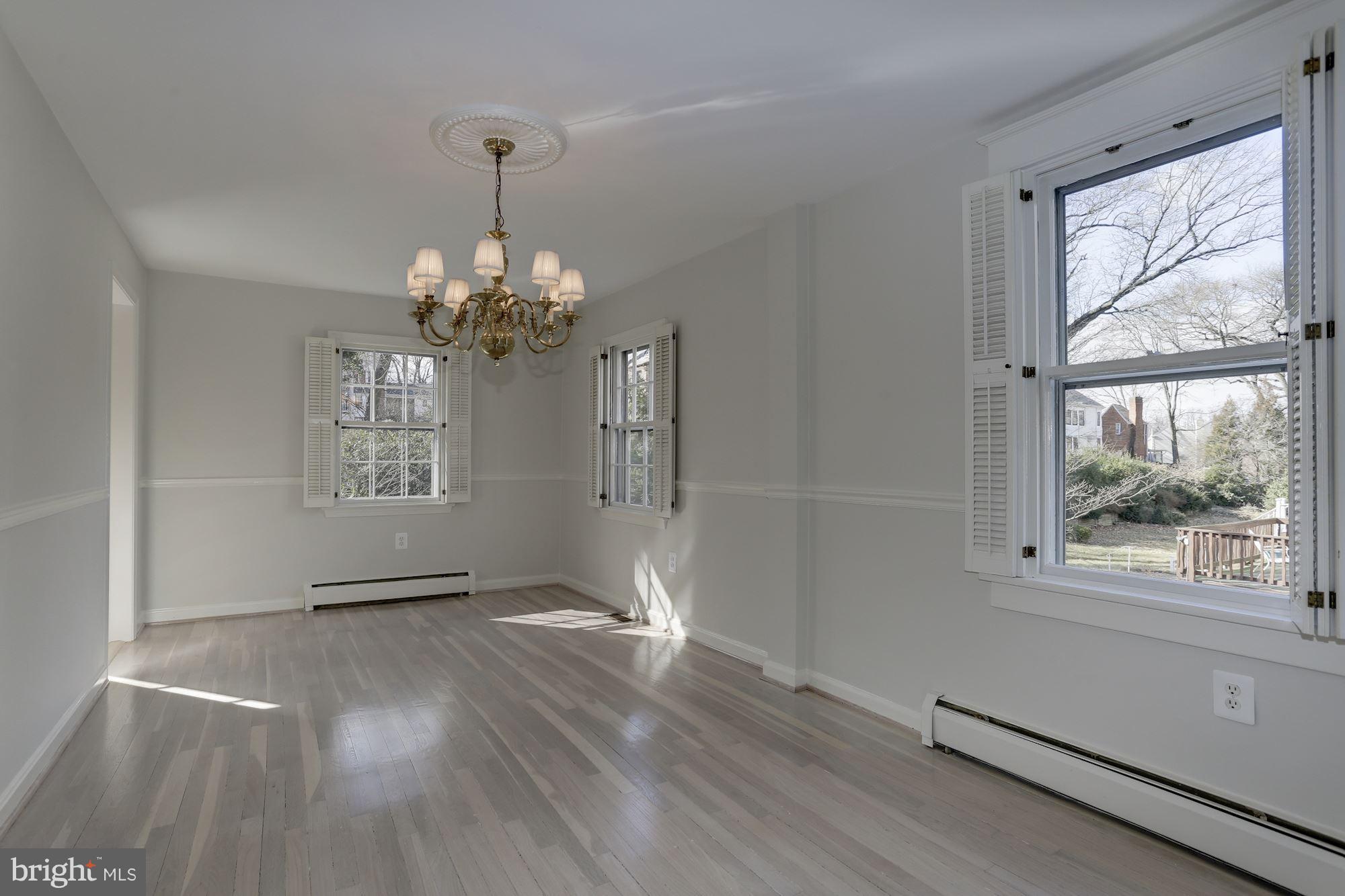 AMERICAN UNIVERSITY PARK - Residential