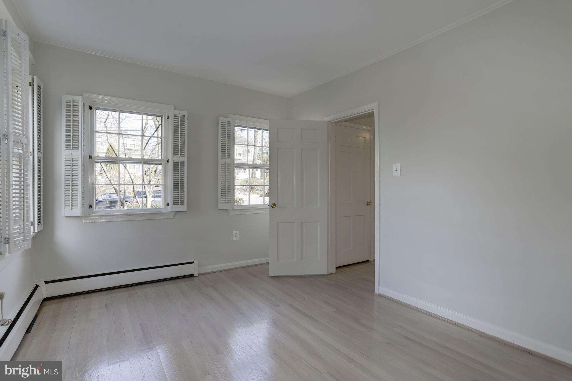 AMERICAN UNIVERSITY PARK - Residential