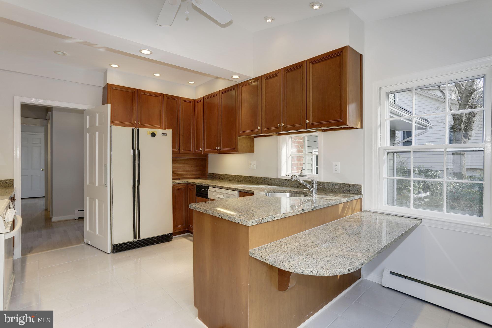 AMERICAN UNIVERSITY PARK - Residential