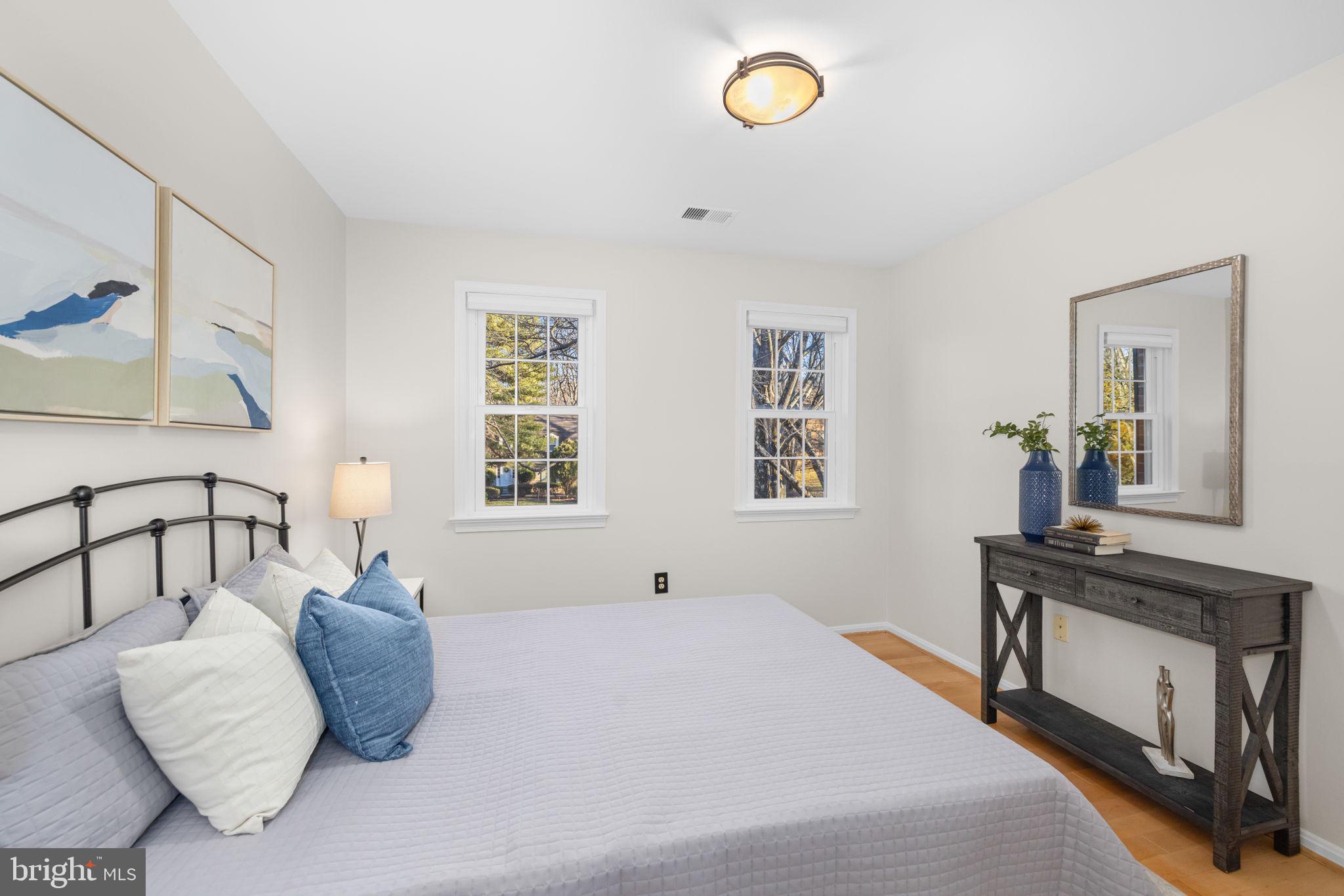 WOLF TRAP WOODS - Residential