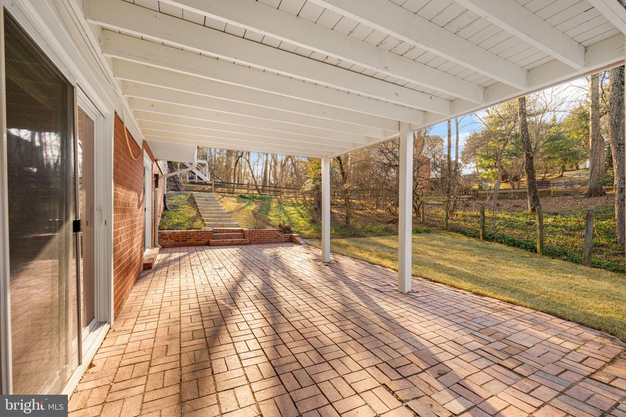 WOLF TRAP WOODS - Residential