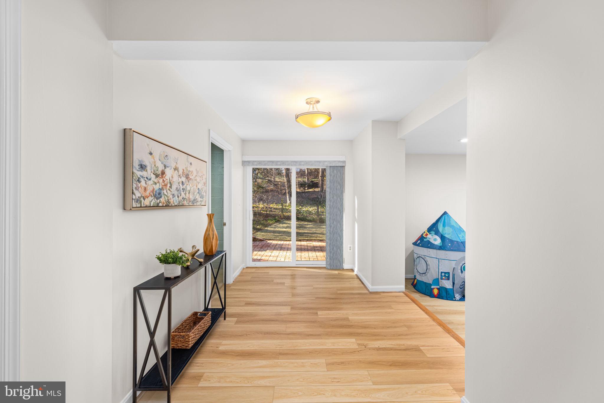 WOLF TRAP WOODS - Residential