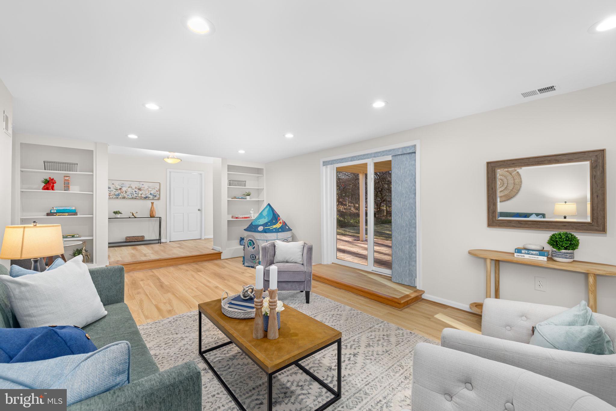 WOLF TRAP WOODS - Residential