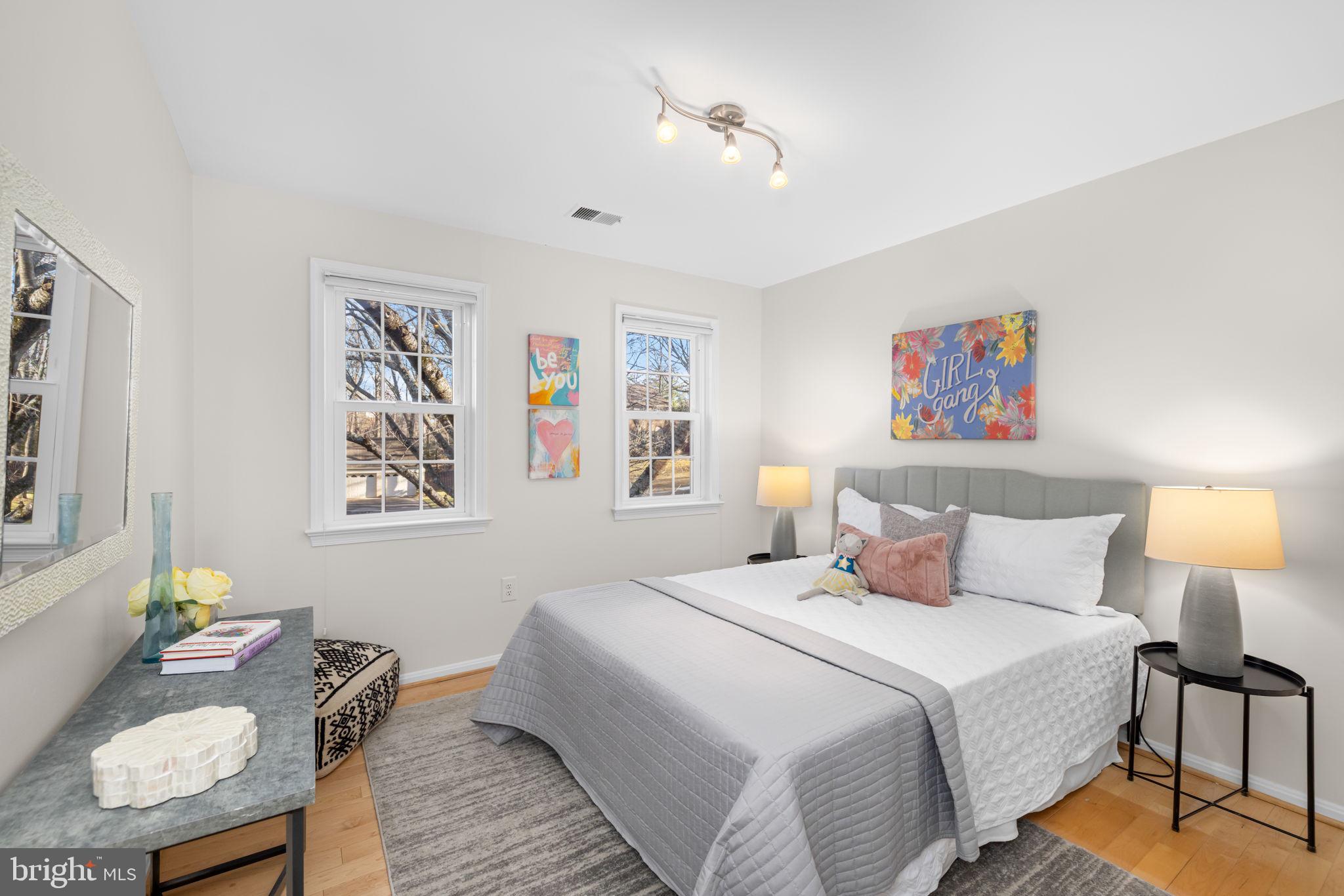 WOLF TRAP WOODS - Residential