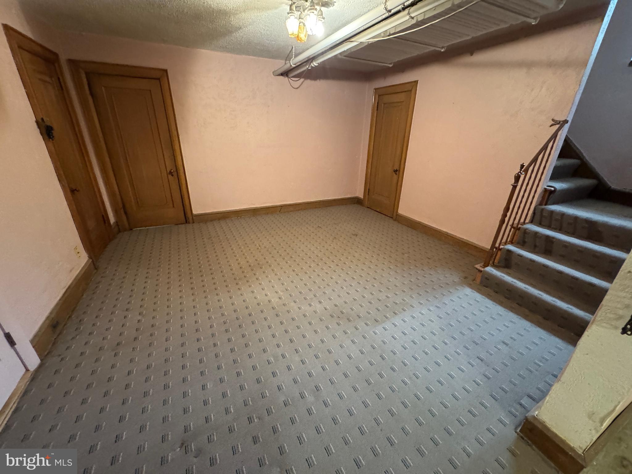 WYNNEWOOD VALLEY - Residential