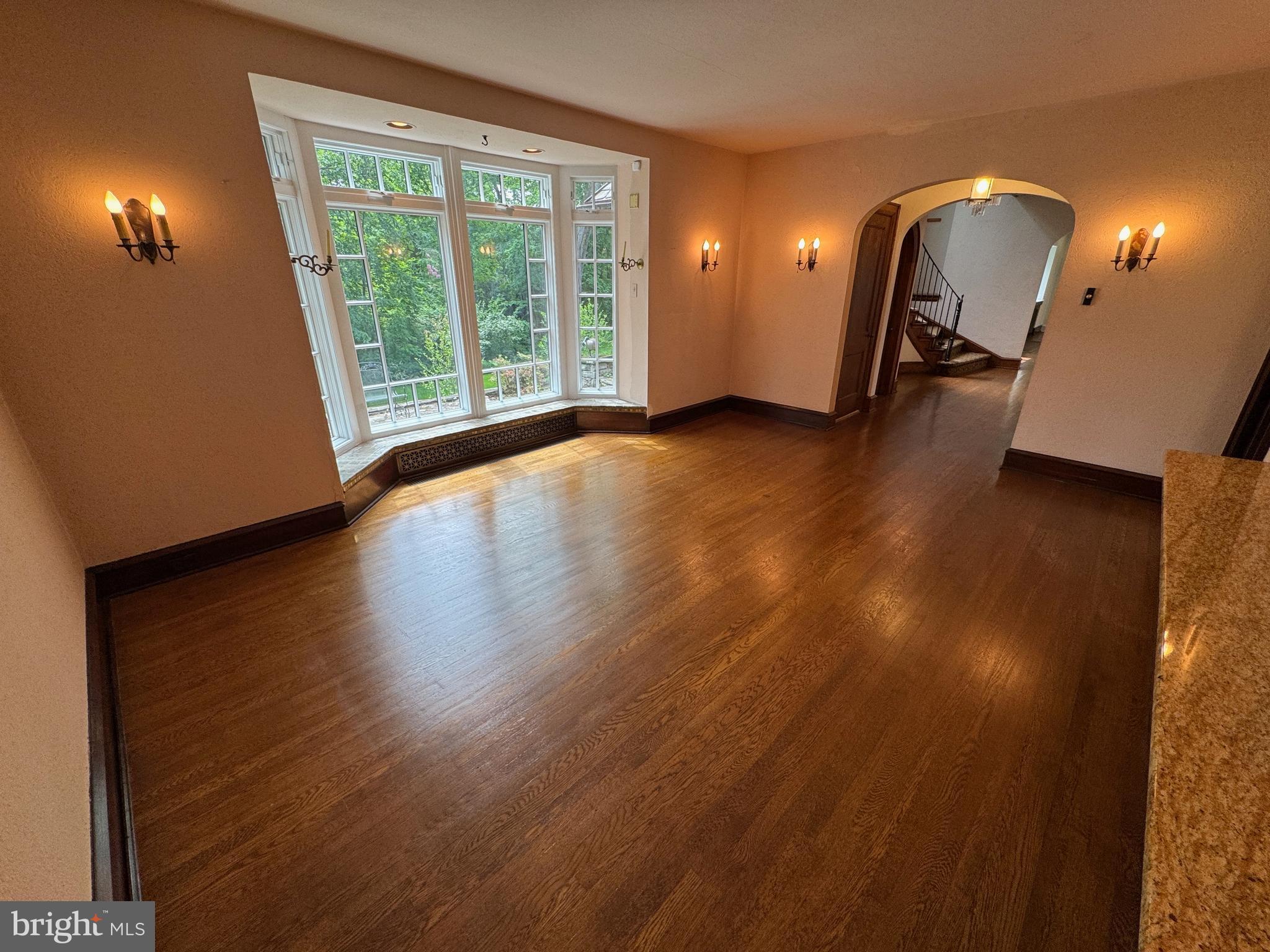 WYNNEWOOD VALLEY - Residential