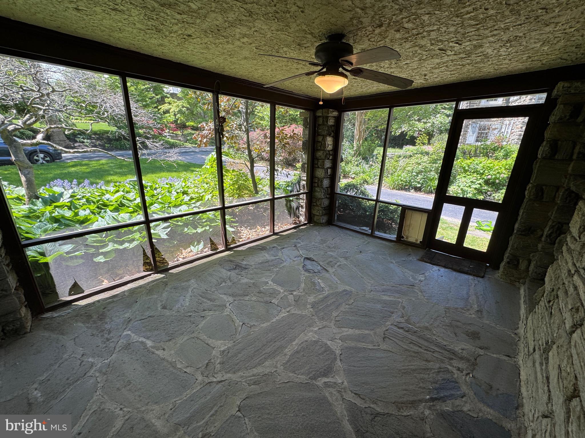 WYNNEWOOD VALLEY - Residential
