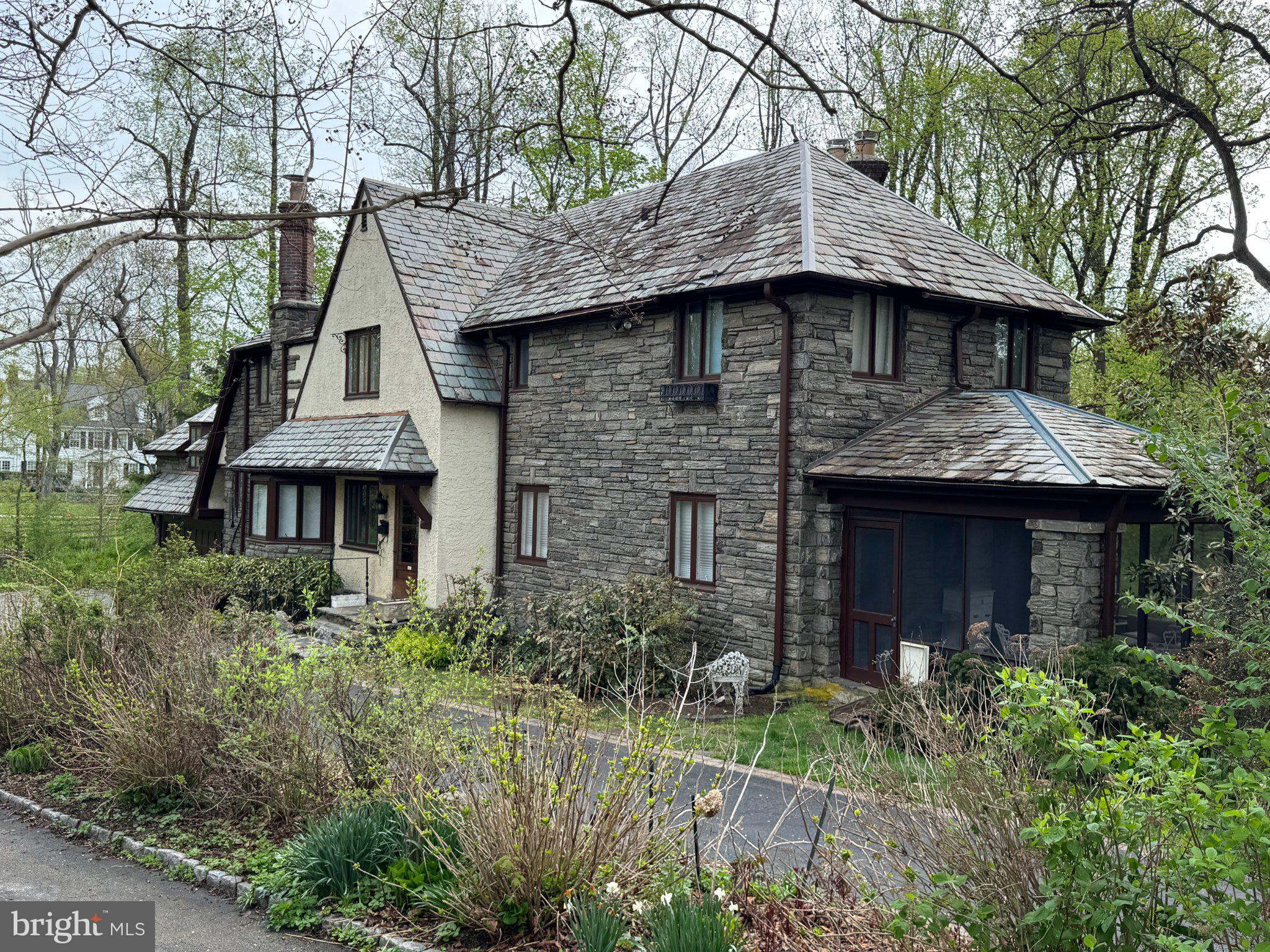 WYNNEWOOD VALLEY - Residential