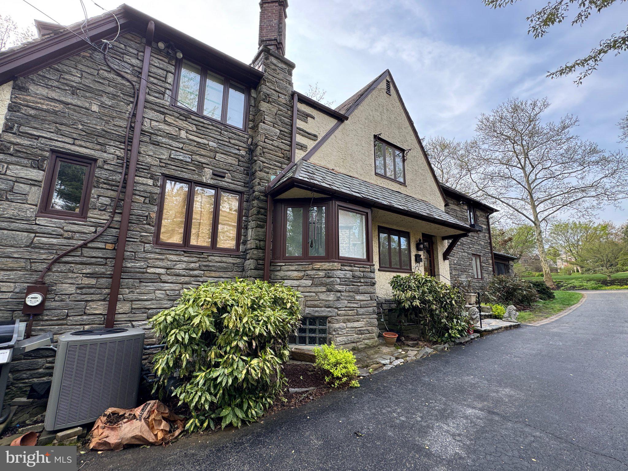 1217 MEDFORD ROAD