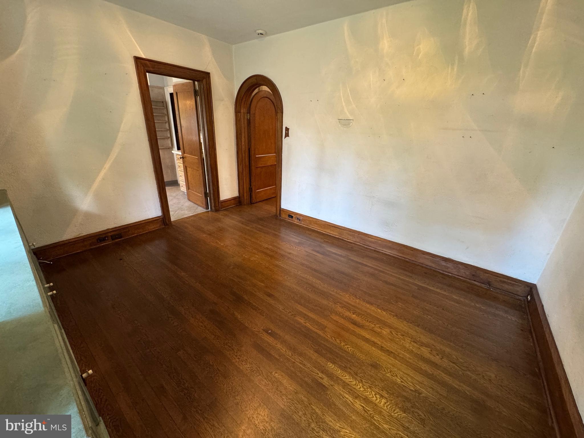 WYNNEWOOD VALLEY - Residential