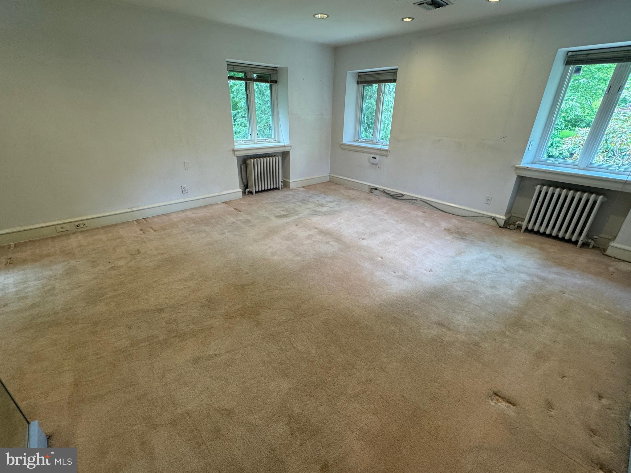WYNNEWOOD VALLEY - Residential
