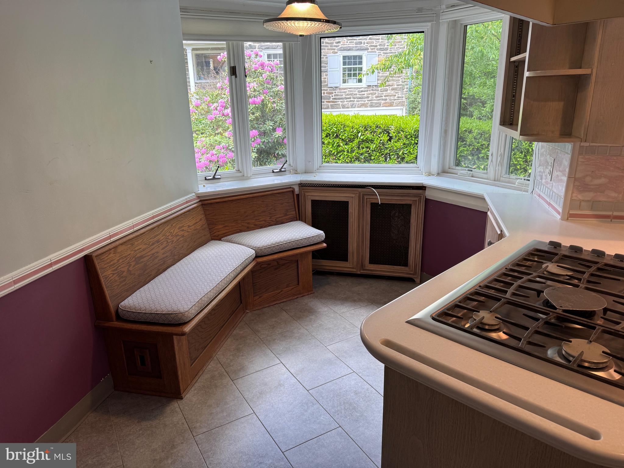 WYNNEWOOD VALLEY - Residential
