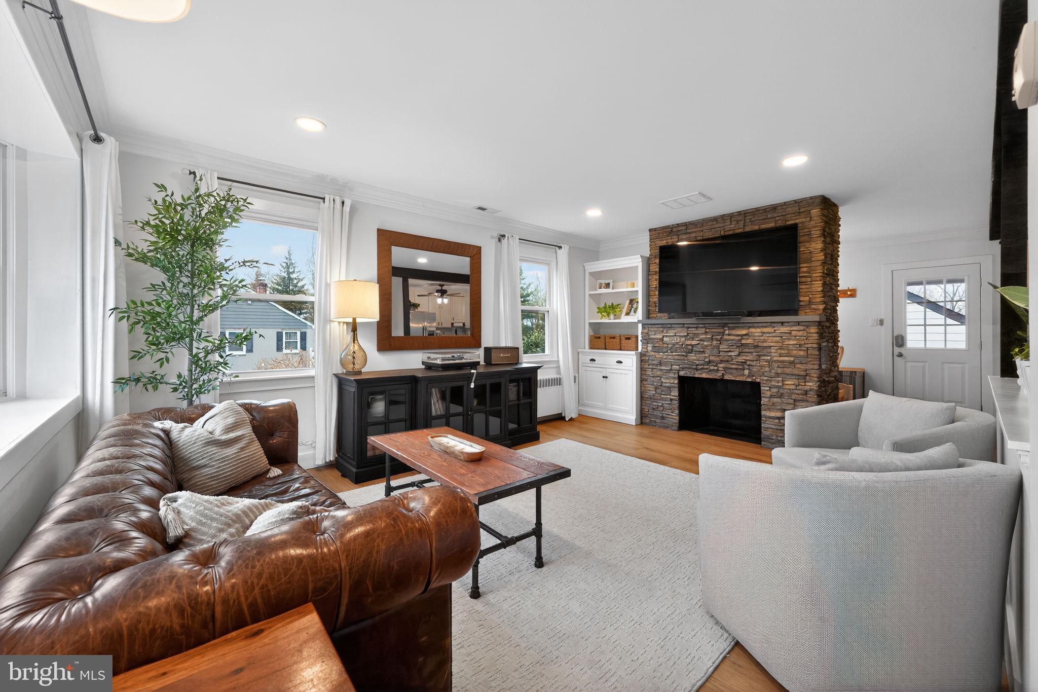 LANSDALE - Residential