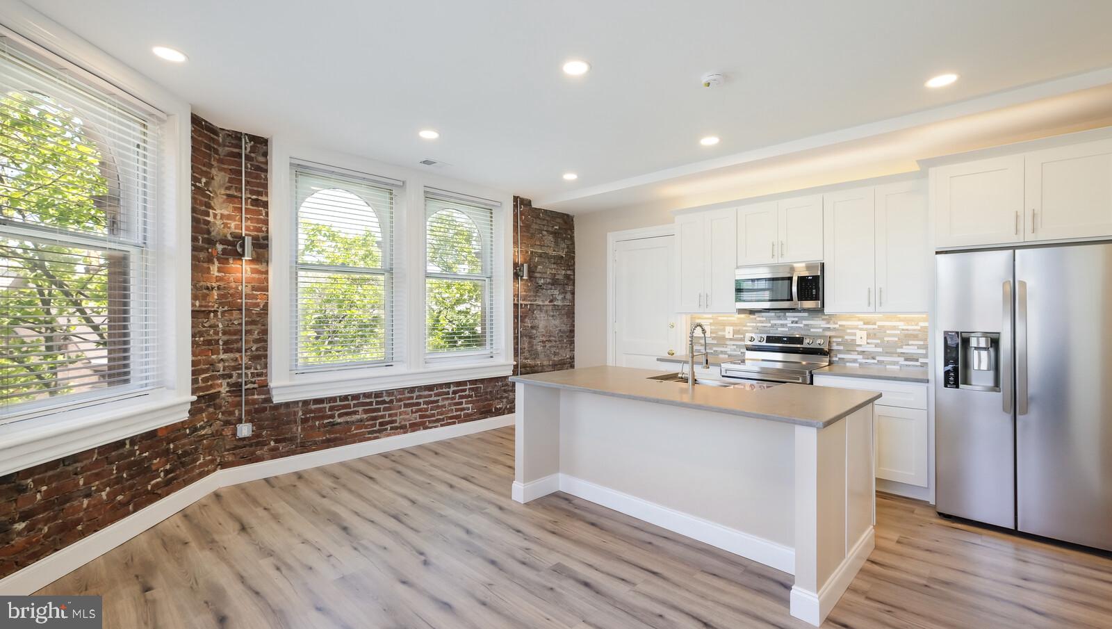 DOYLESTOWN BORO - Residential Lease