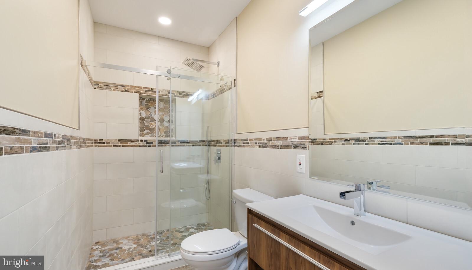 DOYLESTOWN BORO - Residential Lease