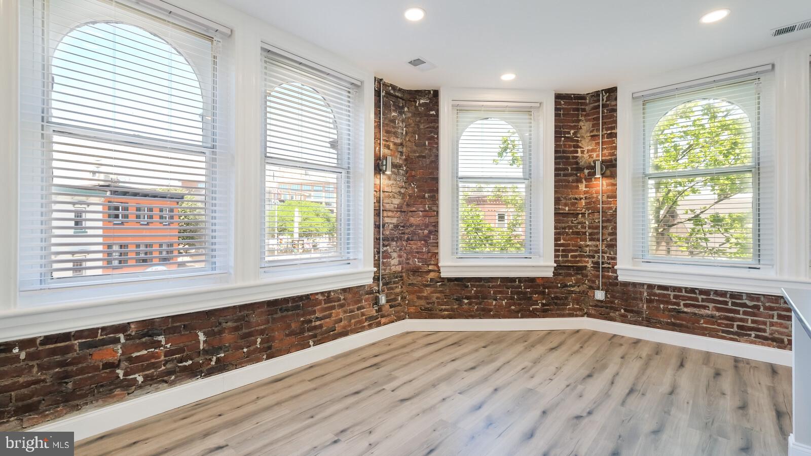 DOYLESTOWN BORO - Residential Lease