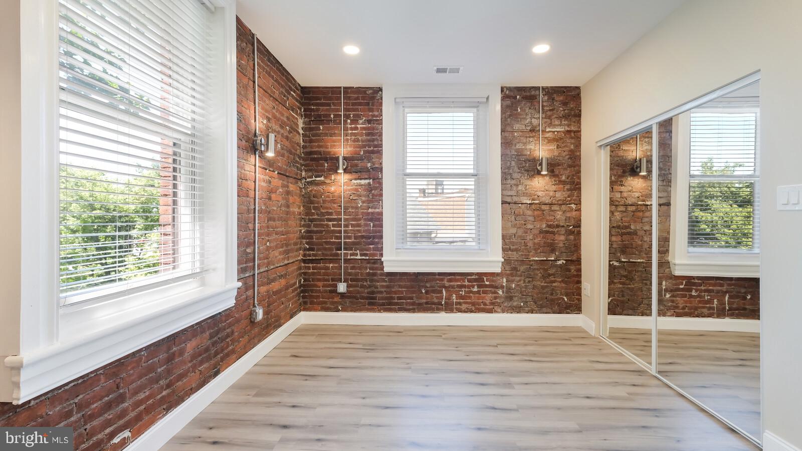 DOYLESTOWN BORO - Residential Lease