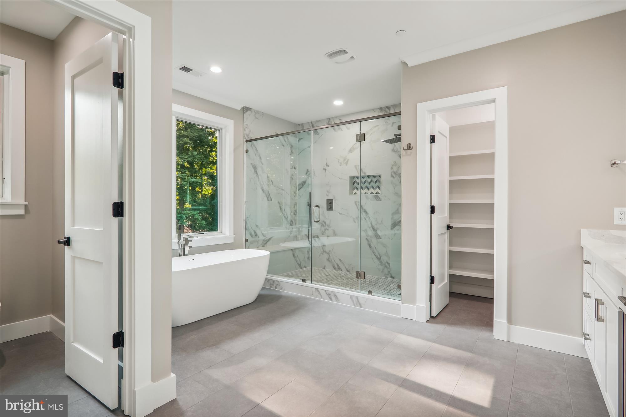 BURNING TREE VALLEY - Residential