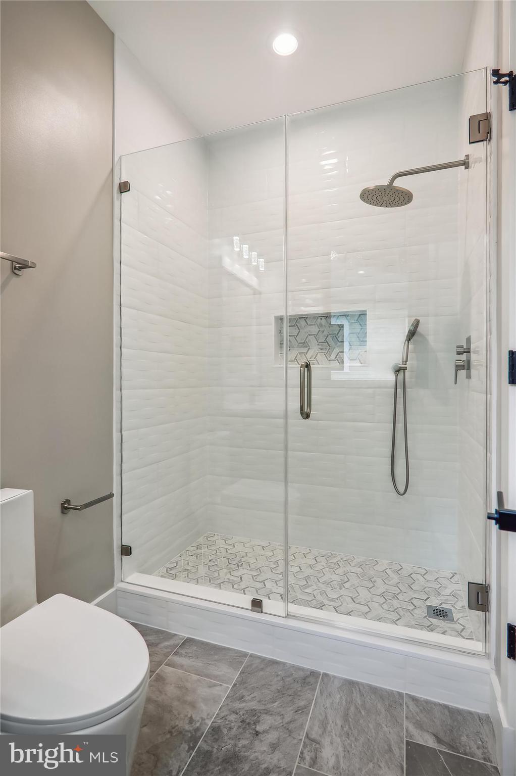 BURNING TREE VALLEY - Residential