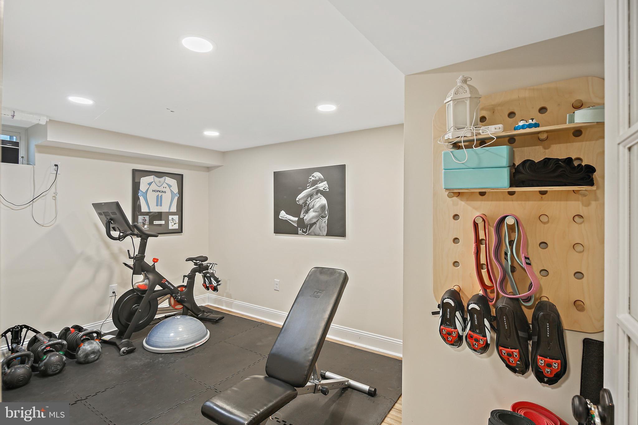 CHARTWELL - Residential