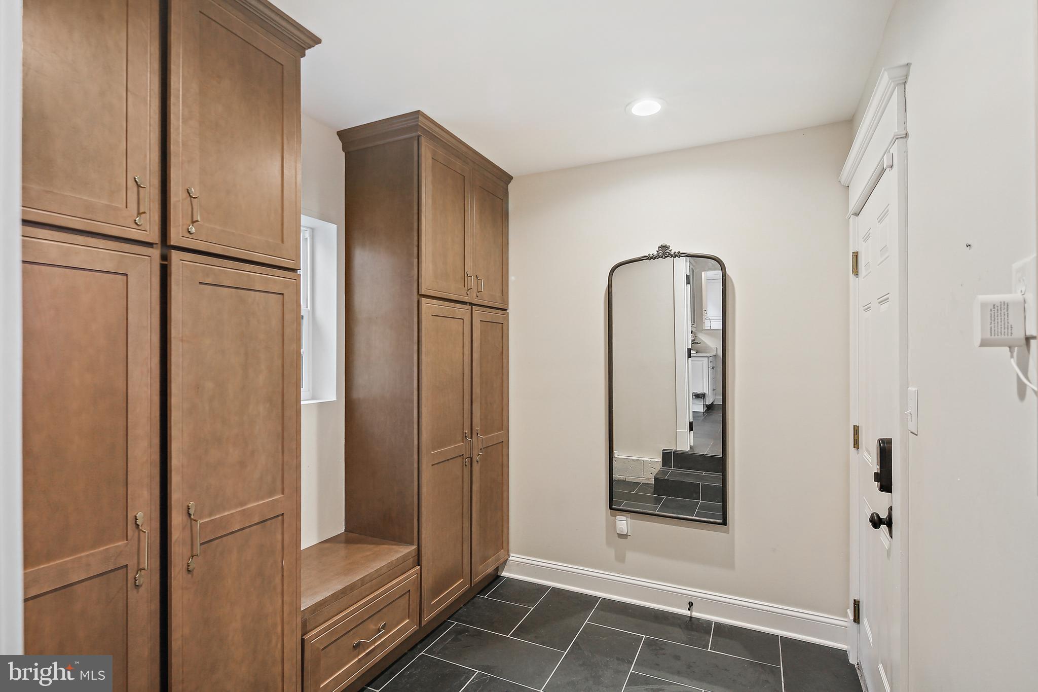 CHARTWELL - Residential