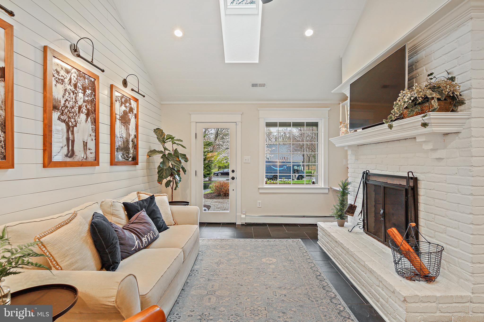 CHARTWELL - Residential