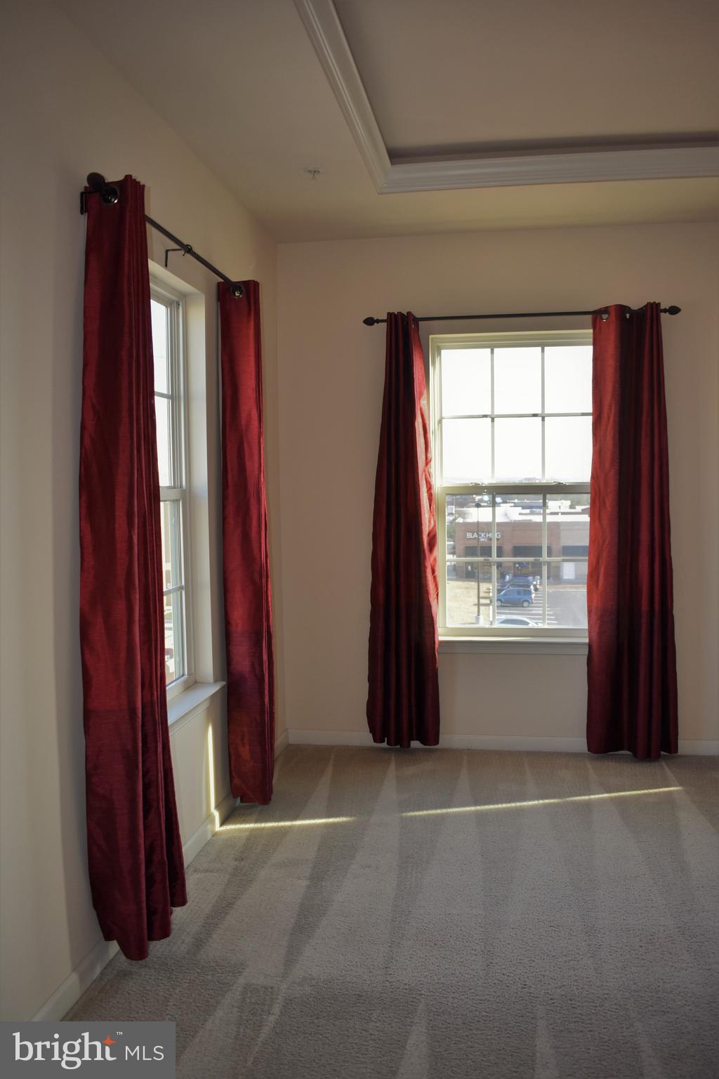 MARKET SQUARE - Residential Lease