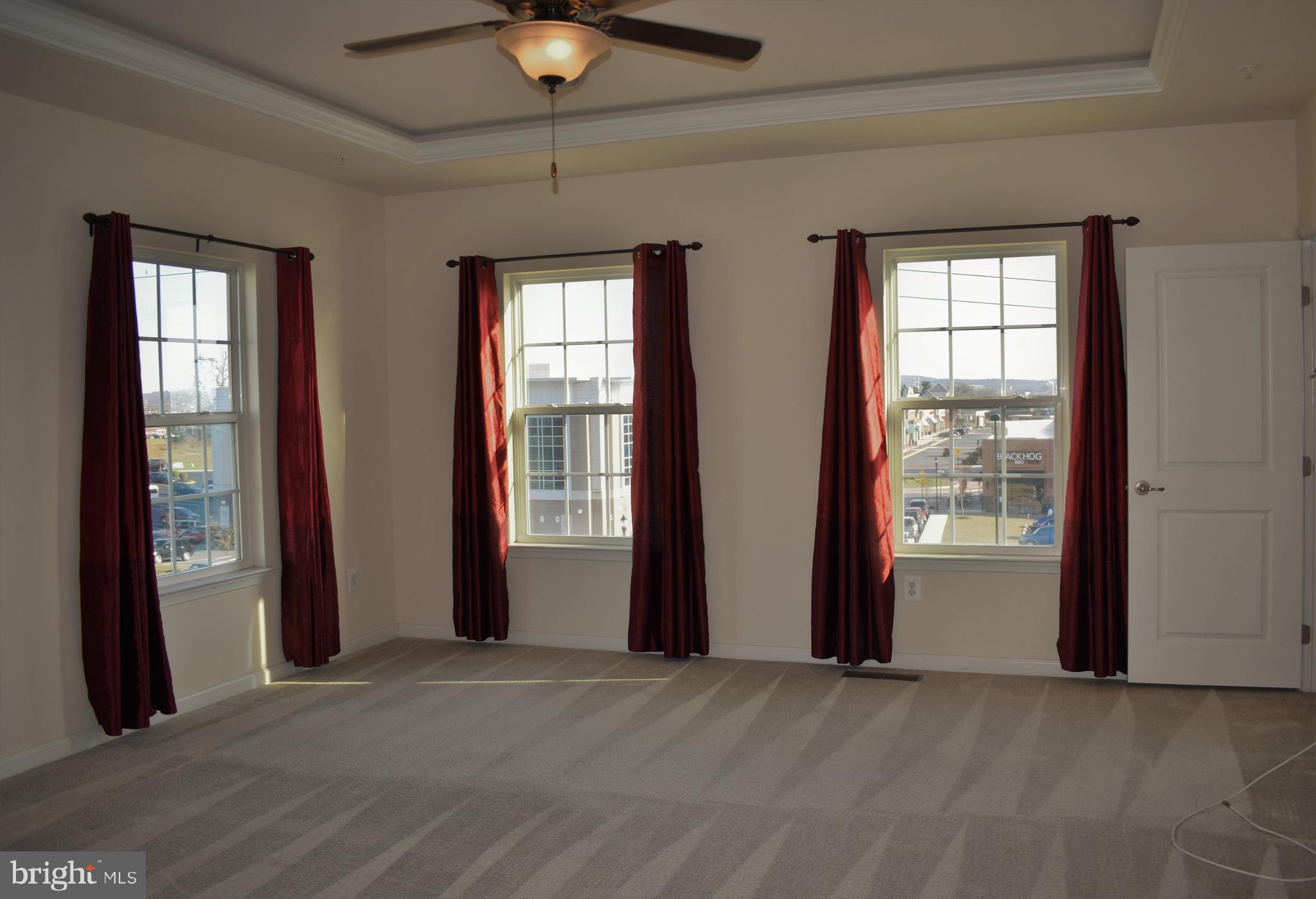 MARKET SQUARE - Residential Lease