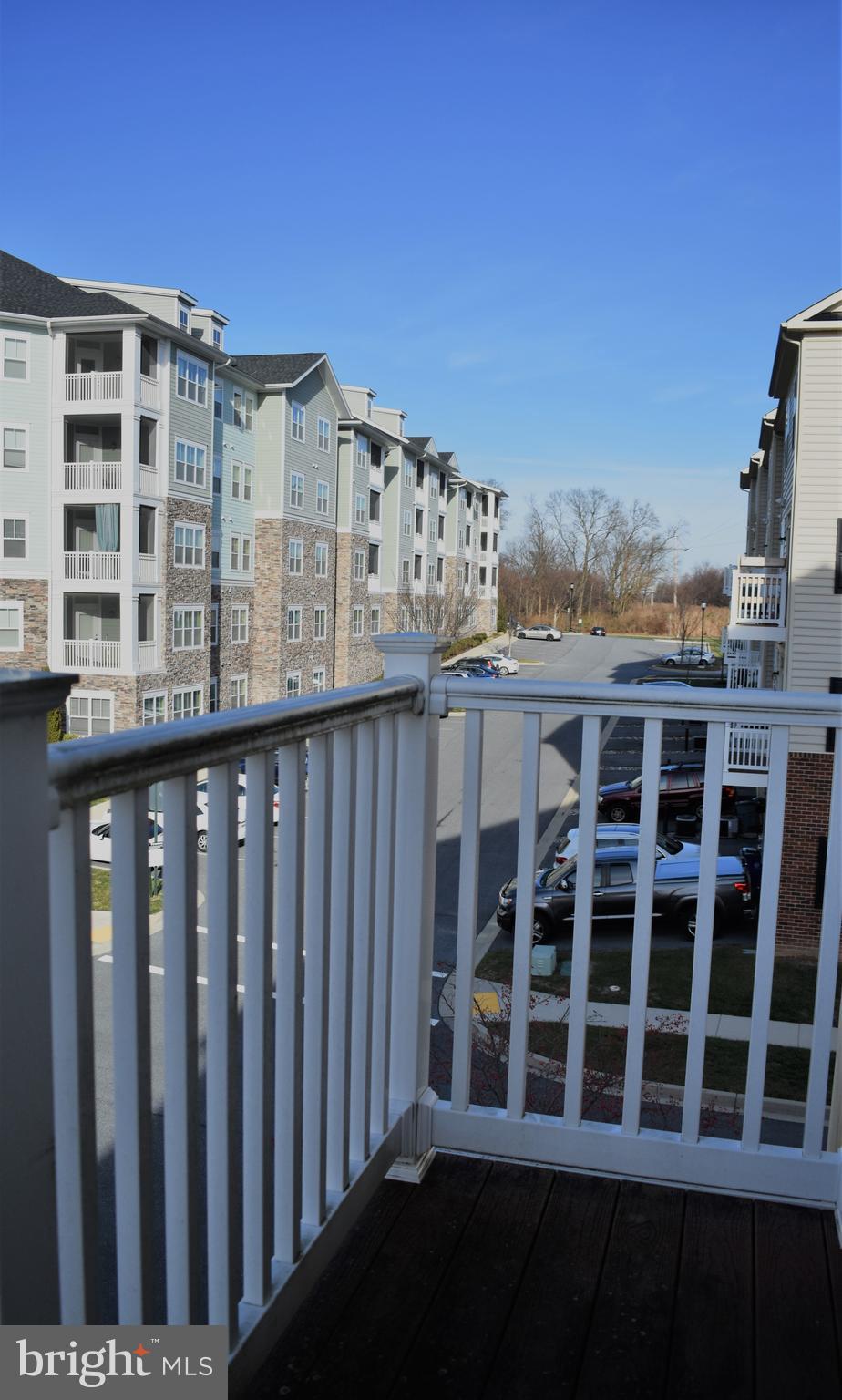 MARKET SQUARE - Residential Lease