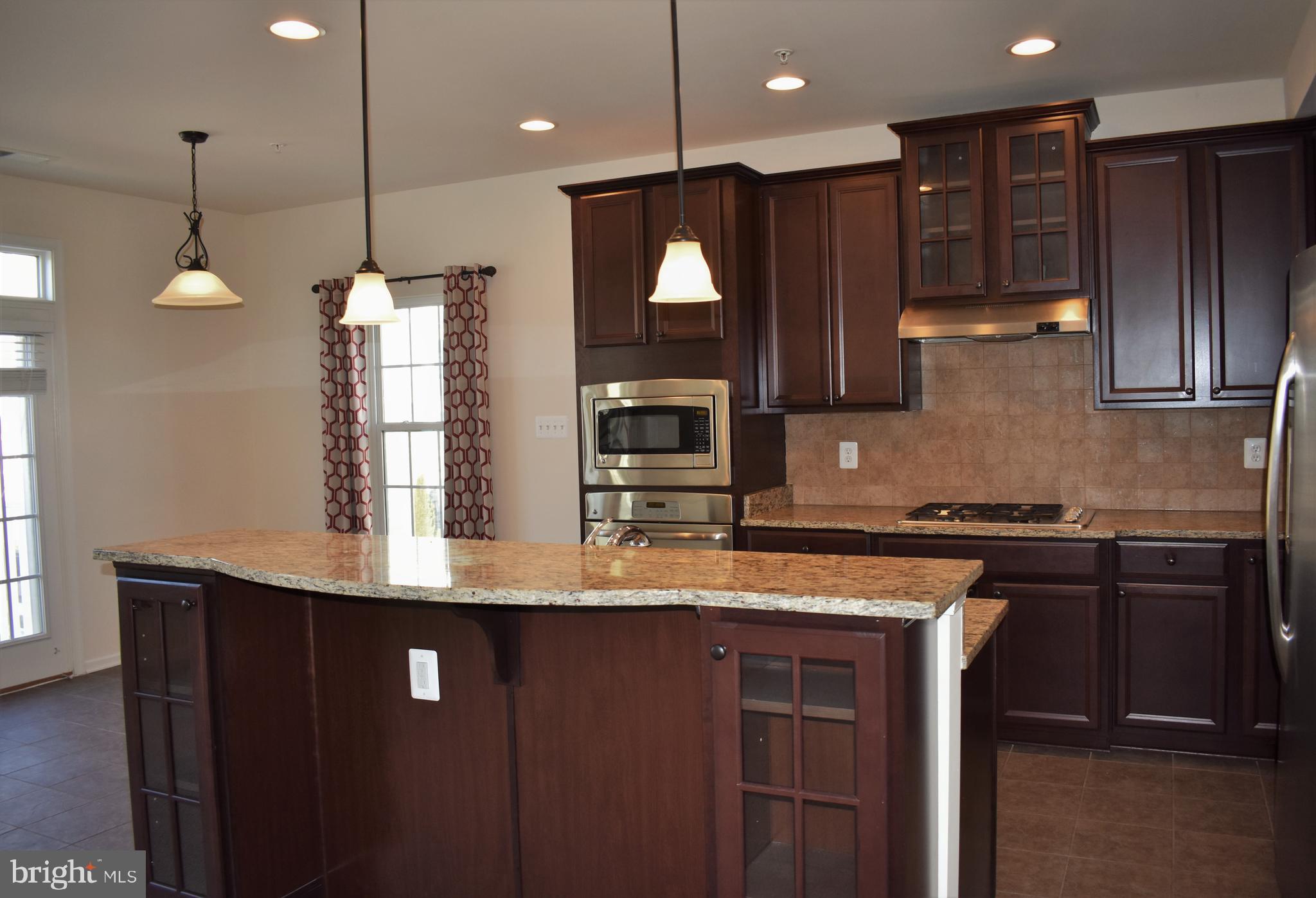 MARKET SQUARE - Residential Lease