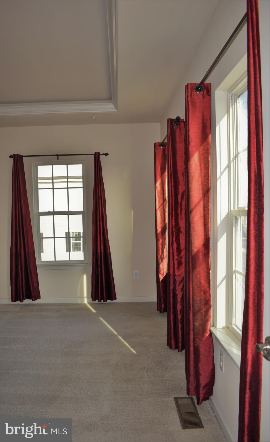 MARKET SQUARE - Residential Lease