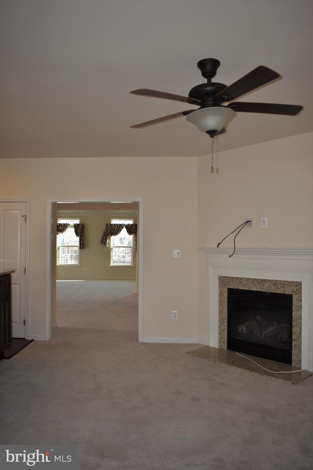 MARKET SQUARE - Residential Lease