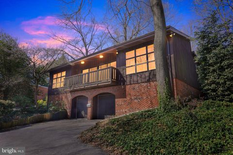 Photo of 2303 Riddle Avenue, WILMINGTON, DE 19806 (MLS # DENC2097592)