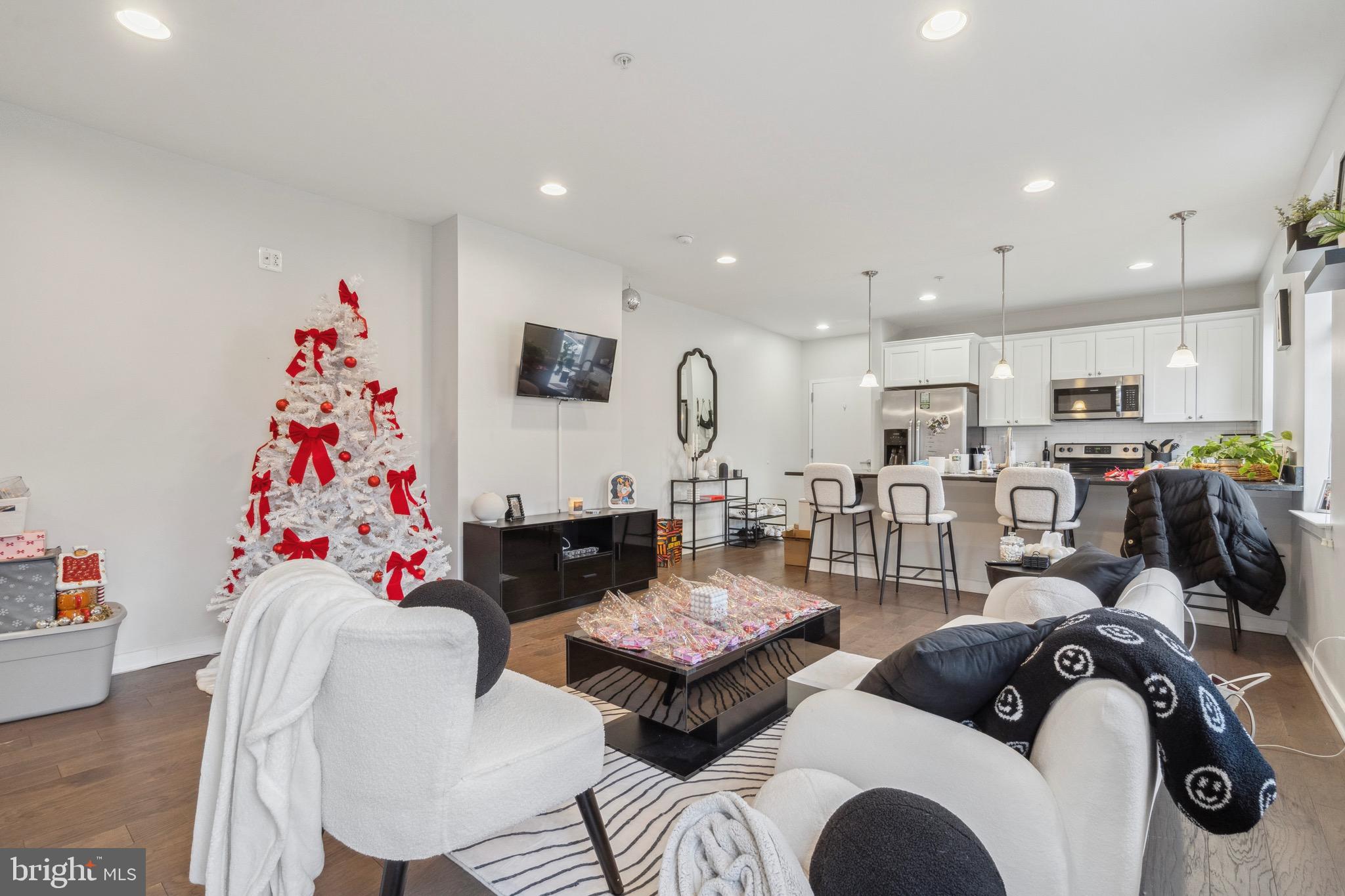 NORTHERN LIBERTIES - Commercial Sale