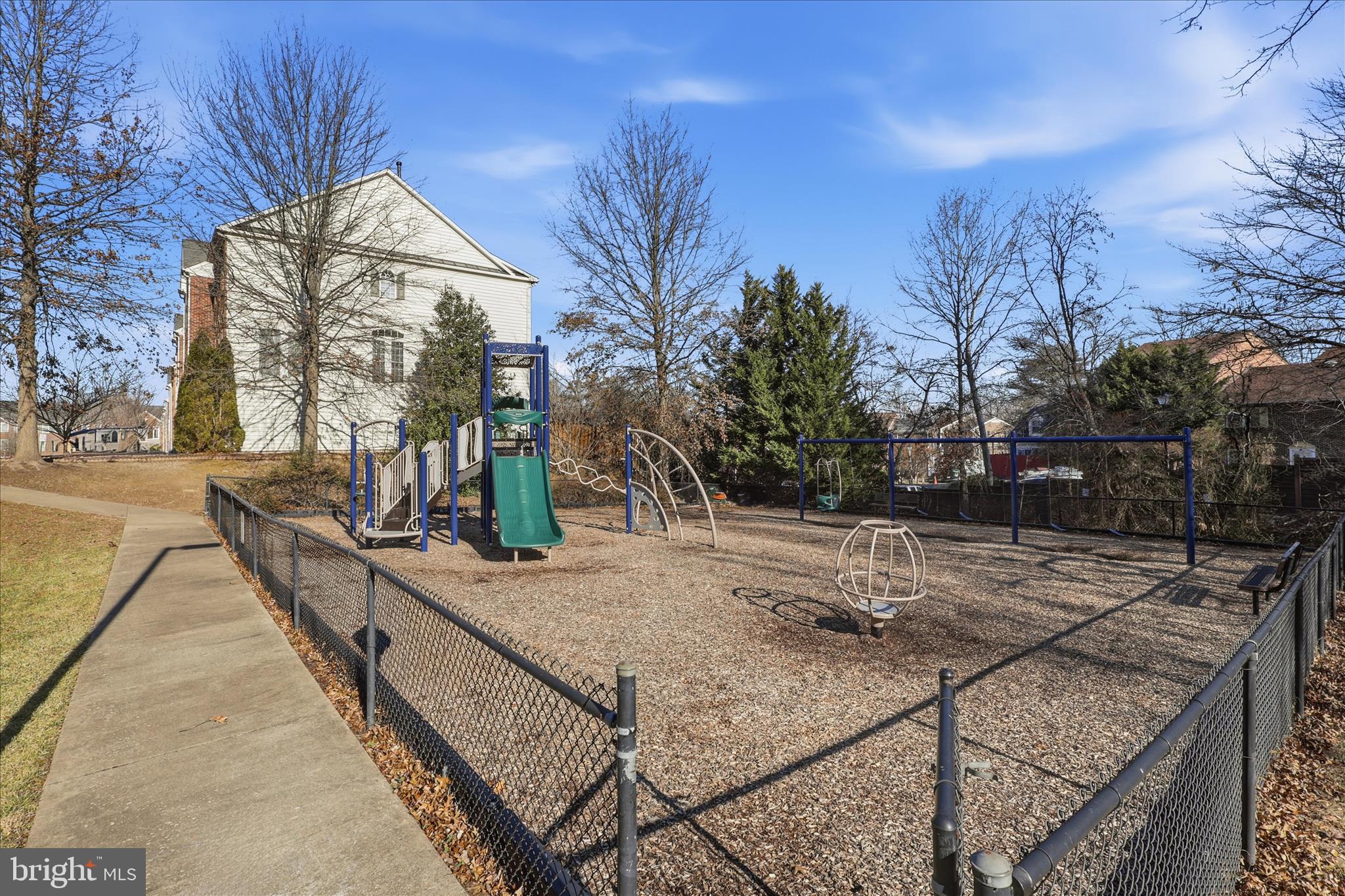 LORTON STATION SOUTH - Residential